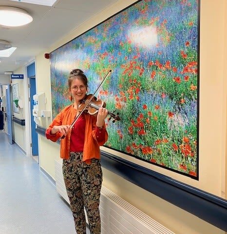 musician on hospital ward